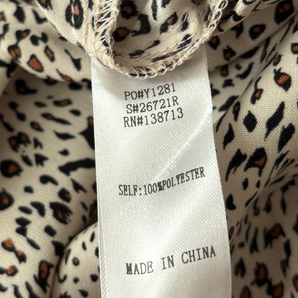 NWT Doe & Rae Boutique Leopard Print Drop Shoulder Wide Leg Jumpsuit Size L - Picture 9 of 10